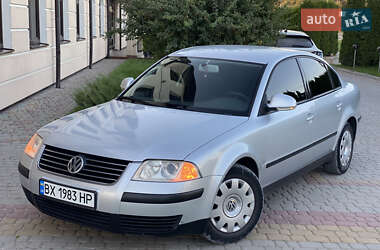 Седан Volkswagen Passat 2004 в Дунаевцах