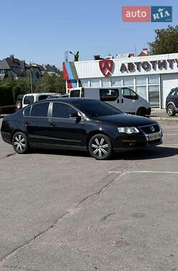 Седан Volkswagen Passat 2005 в Хмельницком