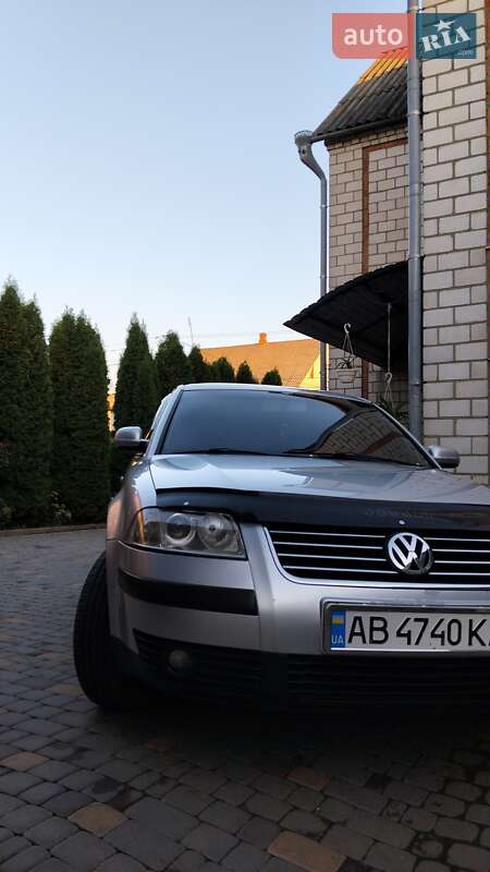 Седан Volkswagen Passat 2001 в Тульчине