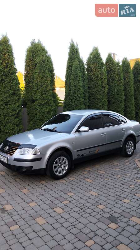 Седан Volkswagen Passat 2001 в Тульчине