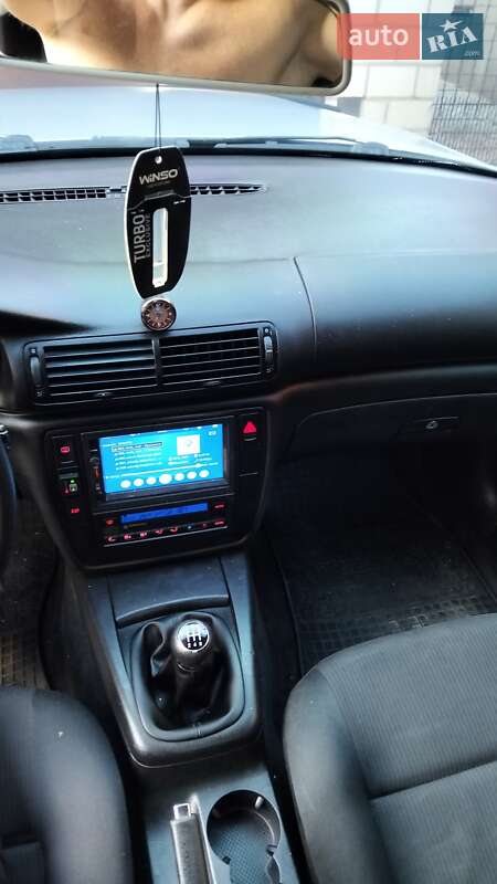 Седан Volkswagen Passat 2001 в Тульчине