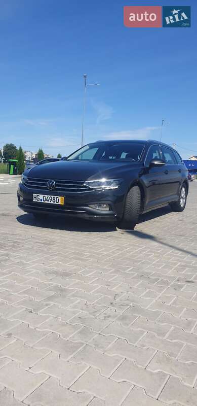 Volkswagen Passat 2021