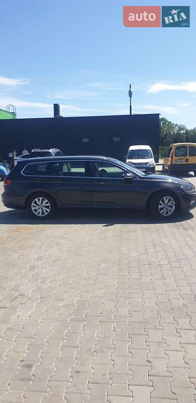 Універсал Volkswagen Passat 2021 в Стрию