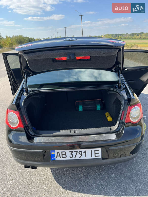 Седан Volkswagen Passat 2007 в Виннице