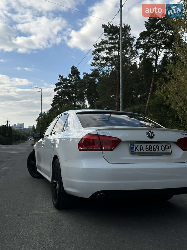 Седан Volkswagen Passat 2013 в Киеве