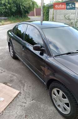 Седан Volkswagen Passat 2000 в 