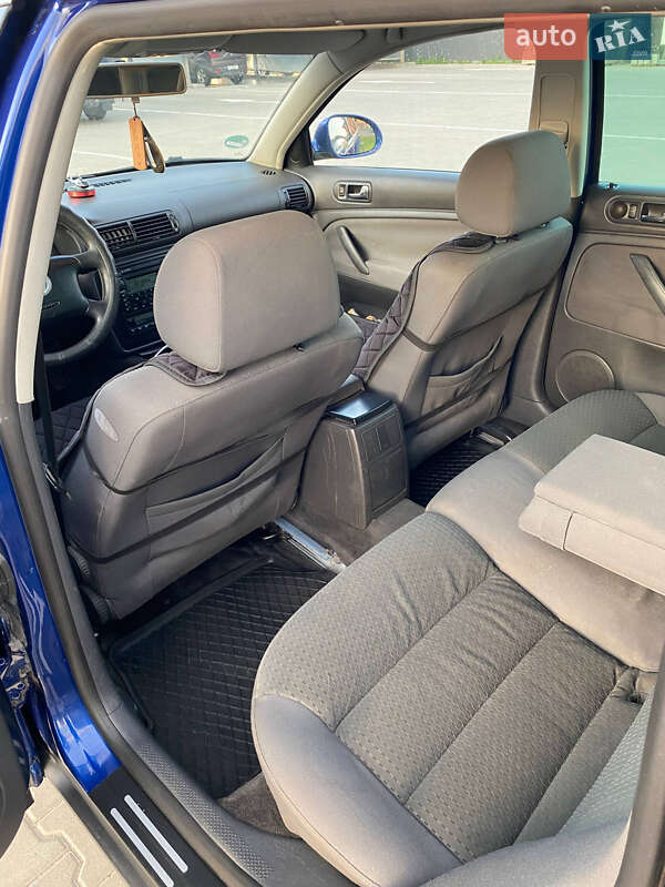 Универсал Volkswagen Passat 2004 в Луцке фото 8 Универсал Volkswagen Passat 2004 в Луцке
