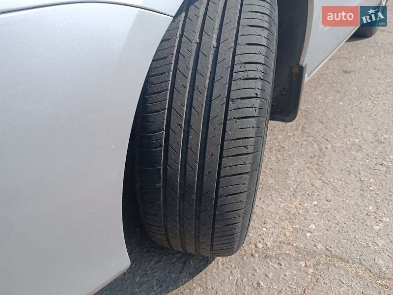 Универсал Volkswagen Passat 2011 в Кривом Роге