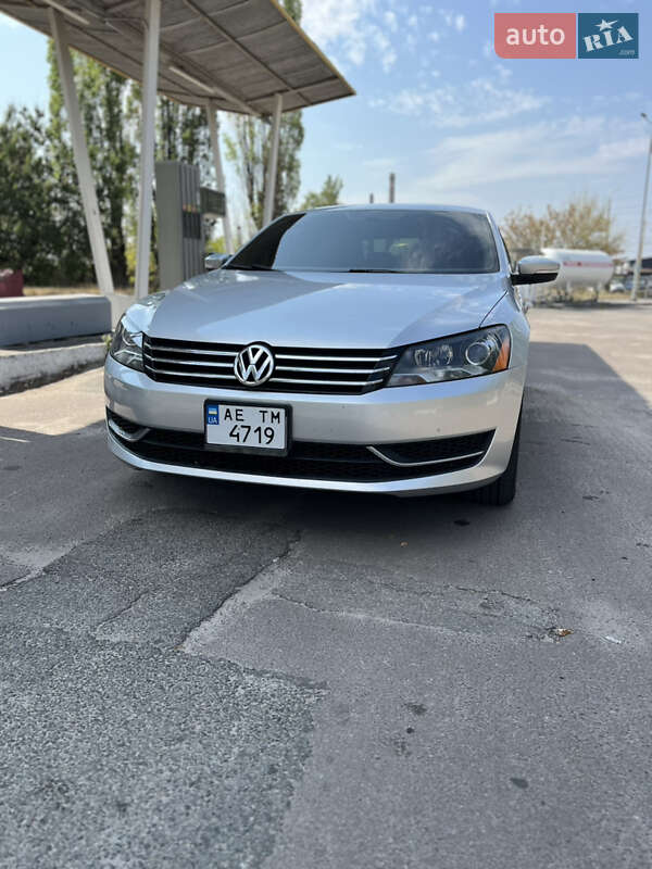 Седан Volkswagen Passat 2013 в Днепре фото 13 Седан Volkswagen Passat 2013 в Днепре