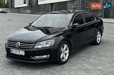 Седан Volkswagen Passat 2013 в Днепре