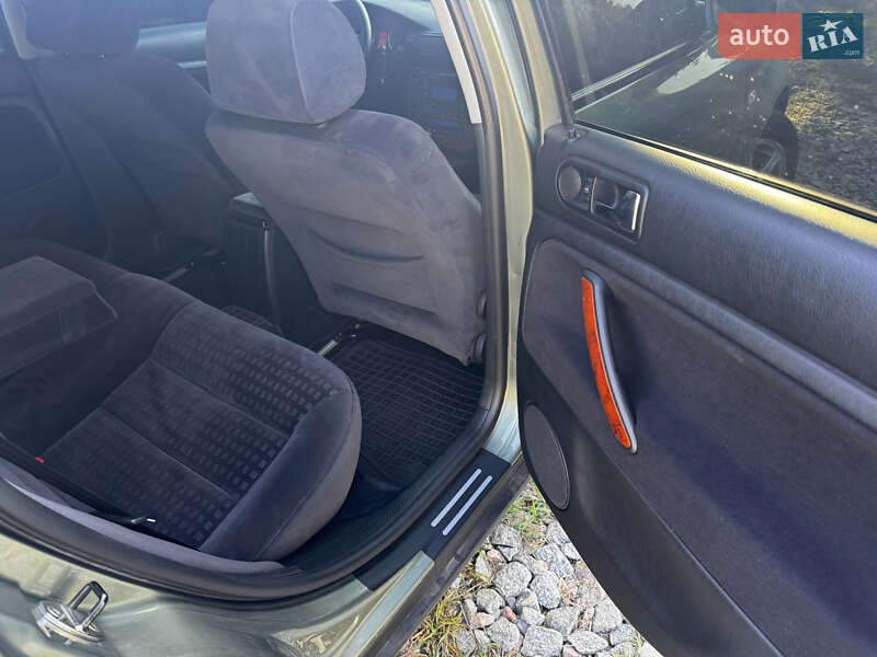 Седан Volkswagen Passat 2003 в Кременчуге фото 21 Седан Volkswagen Passat 2003 в Кременчуге