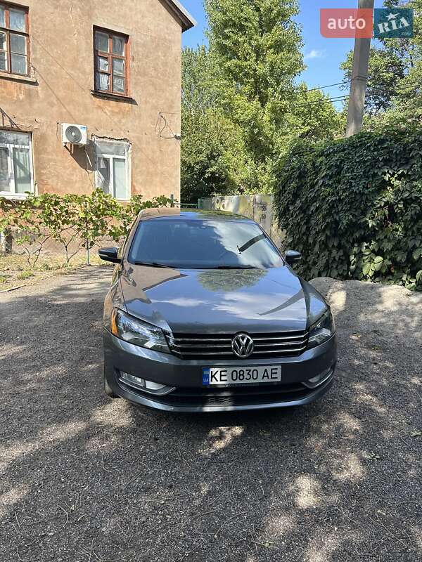 Седан Volkswagen Passat 2013 в Запорожье
