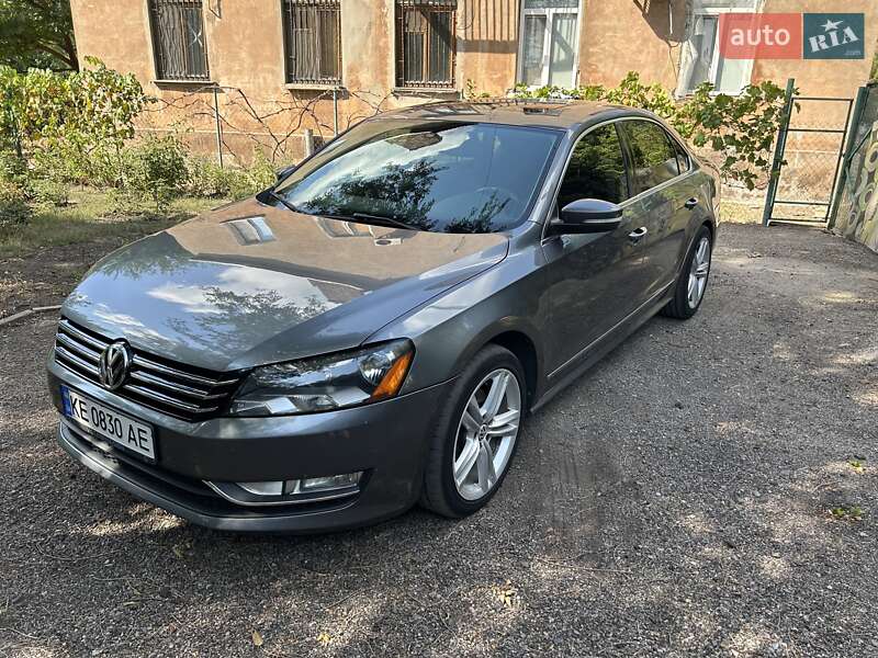 Седан Volkswagen Passat 2013 в Запорожье