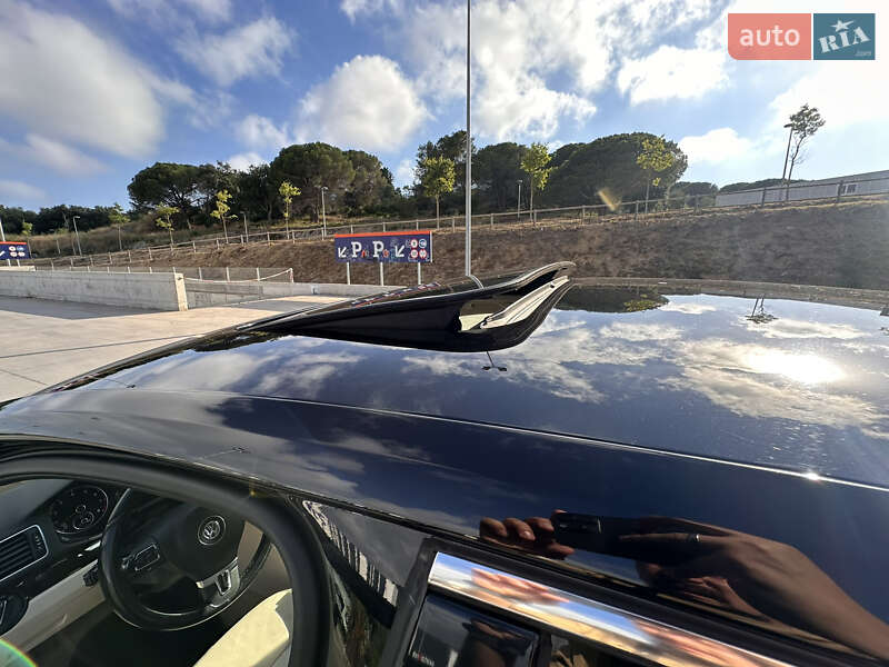 Седан Volkswagen Passat 2013 в Києві