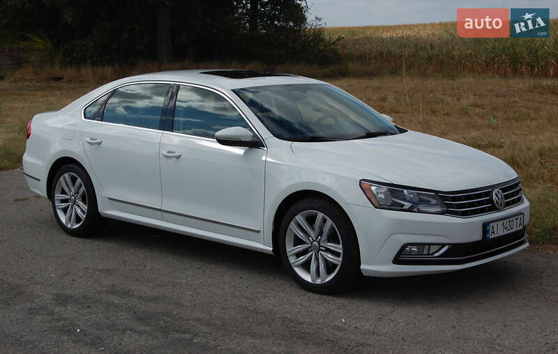 Седан Volkswagen Passat 2015 в Києві