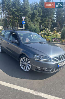 Универсал Volkswagen Passat 2010 в Киеве