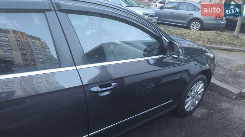 Седан Volkswagen Passat 2006 в Львові