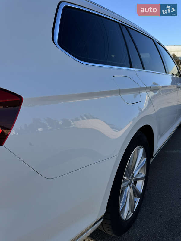 Універсал Volkswagen Passat 2018 в Києві