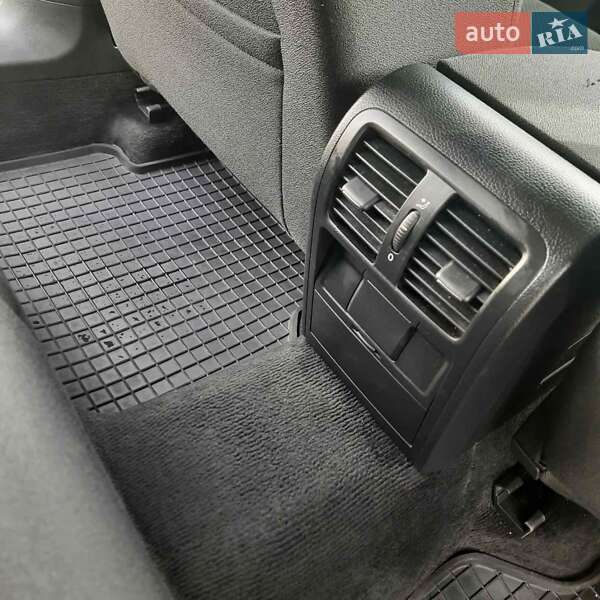 Универсал Volkswagen Passat 2006 в Николаеве