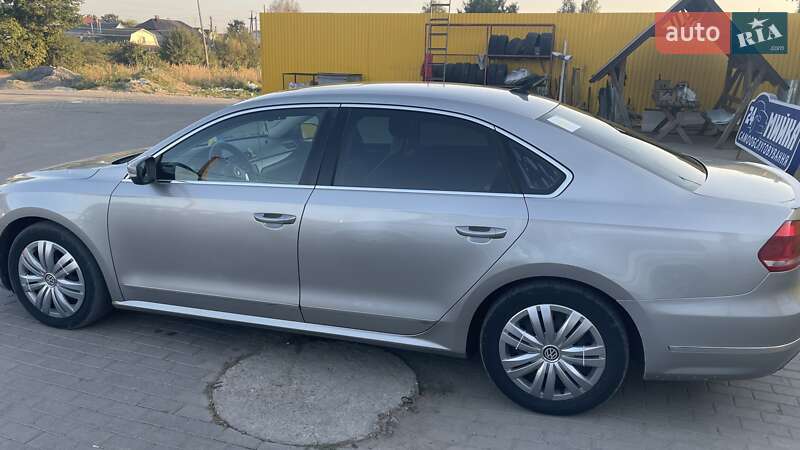 Седан Volkswagen Passat 2013 в Шепетовке