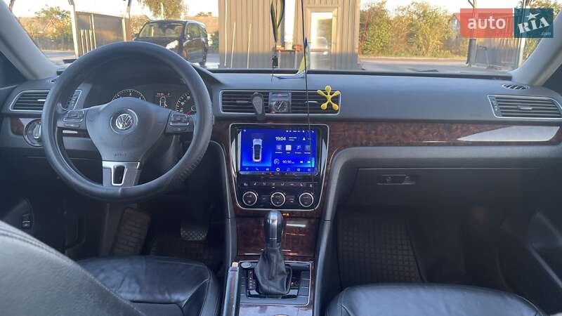 Седан Volkswagen Passat 2013 в Шепетовке