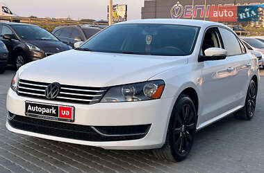 Седан Volkswagen Passat 2015 в Львові