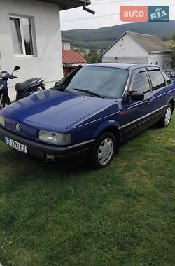 Седан Volkswagen Passat 1989 в Черновцах