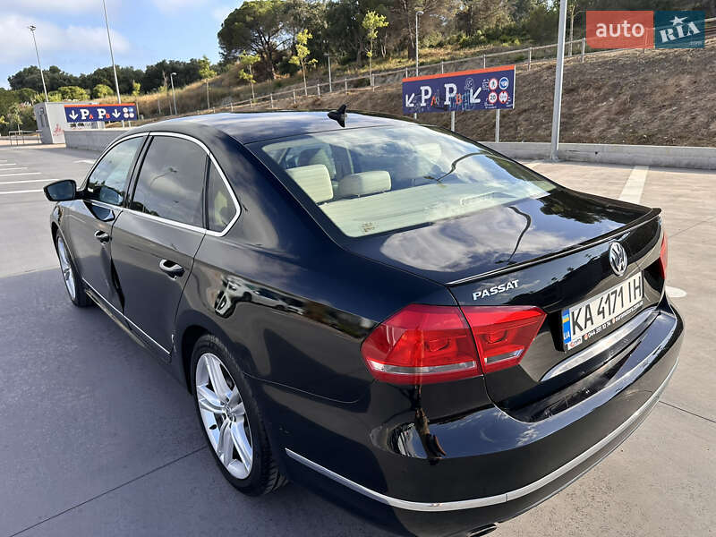 Седан Volkswagen Passat 2013 в Києві