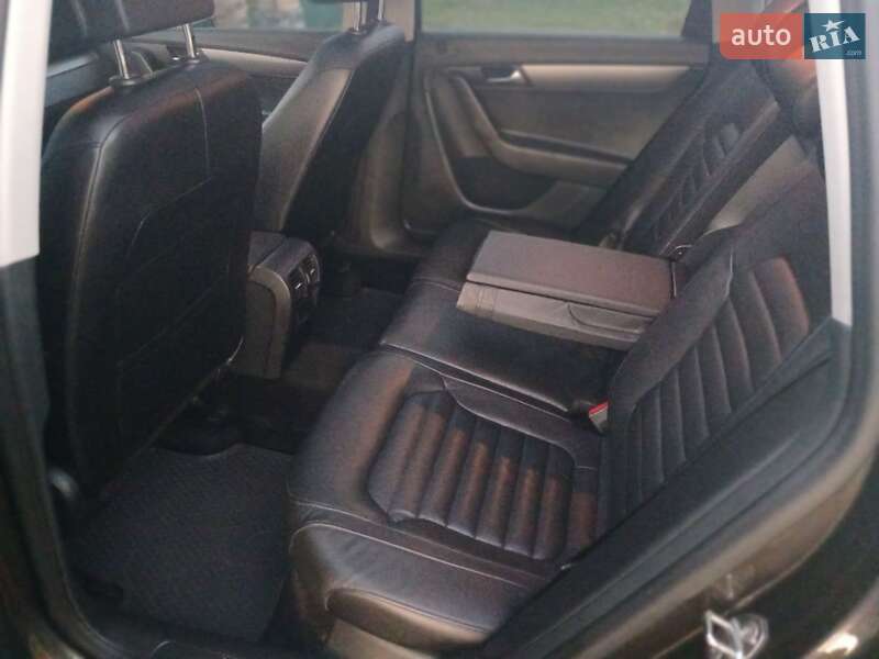 Универсал Volkswagen Passat 2014 в Киеве