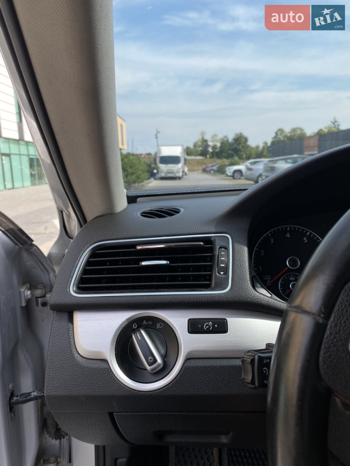 2013 Volkswagen Passat - мініатюра 23