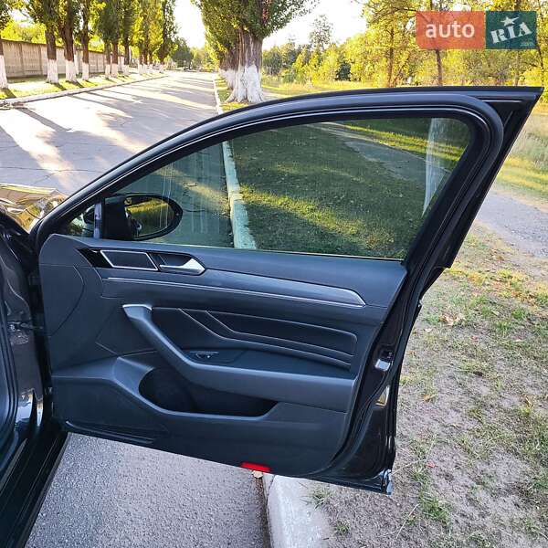 Универсал Volkswagen Passat 2020 в Кременчуге