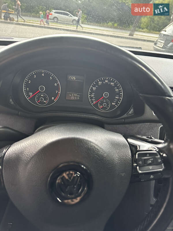 Седан Volkswagen Passat 2013 в Хмельницькому