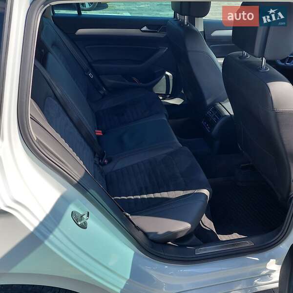 Универсал Volkswagen Passat 2017 в Луцке