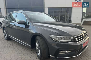 Універсал Volkswagen Passat 2021 в Луцьку