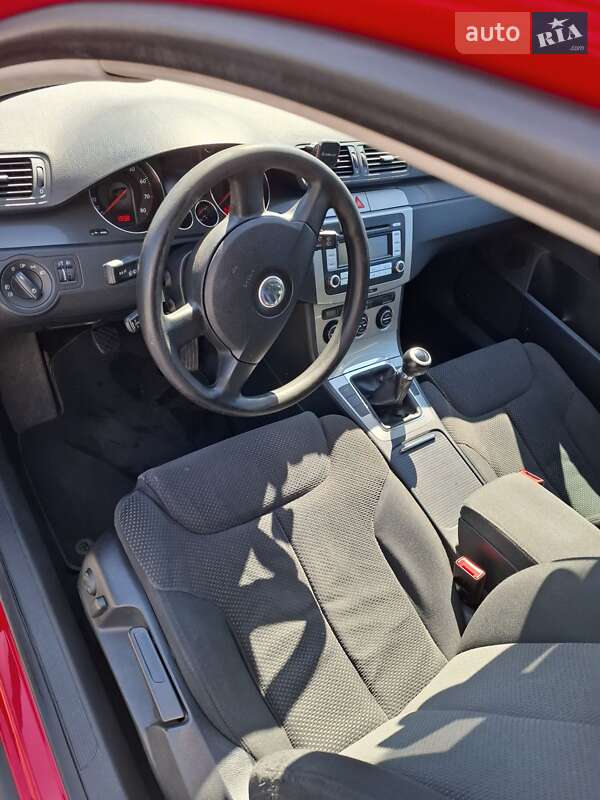 Универсал Volkswagen Passat 2006 в Чернигове