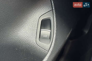 Седан Volkswagen Passat 2014 в 