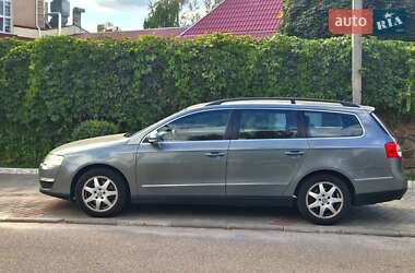 Универсал Volkswagen Passat 2008 в Киеве