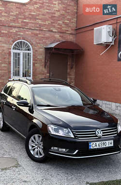 Універсал Volkswagen Passat 2012 в Смілі