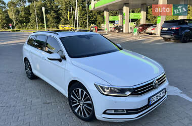 Універсал Volkswagen Passat 2015 в Львові