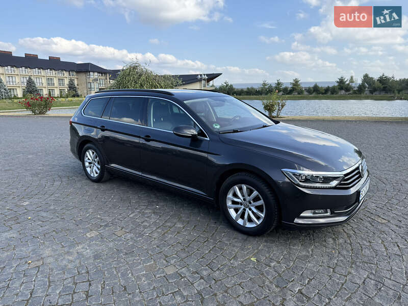Универсал Volkswagen Passat 2017 в Львове