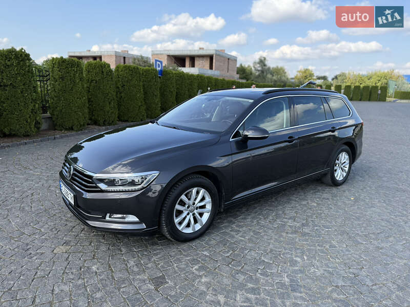 Универсал Volkswagen Passat 2017 в Львове