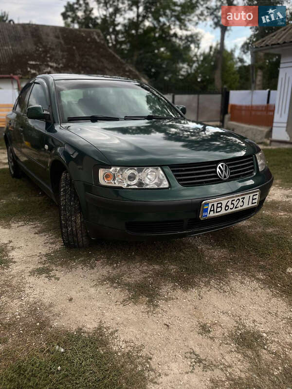 Седан Volkswagen Passat 2000 в Вінниці