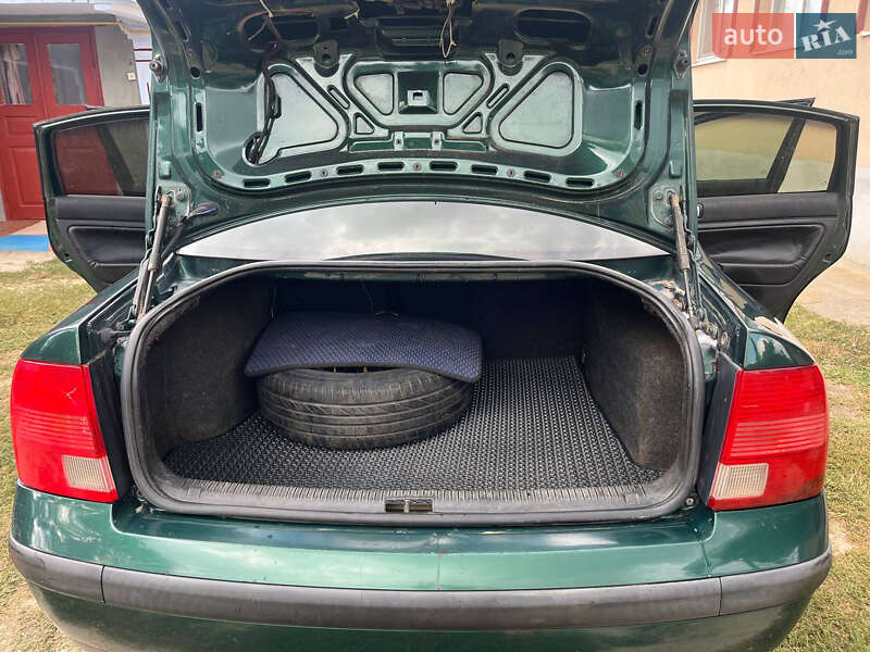 Седан Volkswagen Passat 2000 в Вінниці