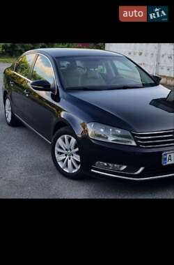 Седан Volkswagen Passat 2011 в Фастові
