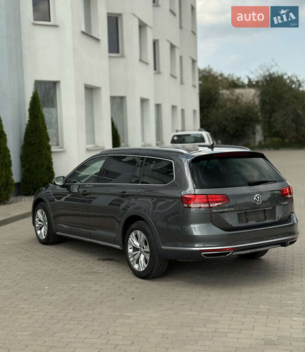 Универсал Volkswagen Passat 2017 в Житомире фото 12 Универсал Volkswagen Passat 2017 в Житомире