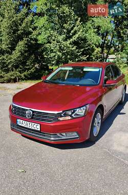 Седан Volkswagen Passat 2016 в Прилуках