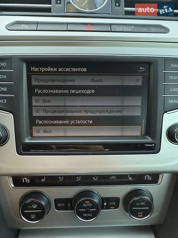 Универсал Volkswagen Passat 2015 в Черновцах