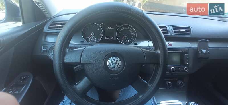 Volkswagen Passat 2010