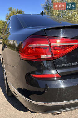 Седан Volkswagen Passat 2015 в 