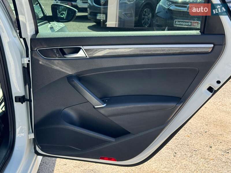 Седан Volkswagen Passat 2016 в Вінниці фото 19 Седан Volkswagen Passat 2016 в Вінниці